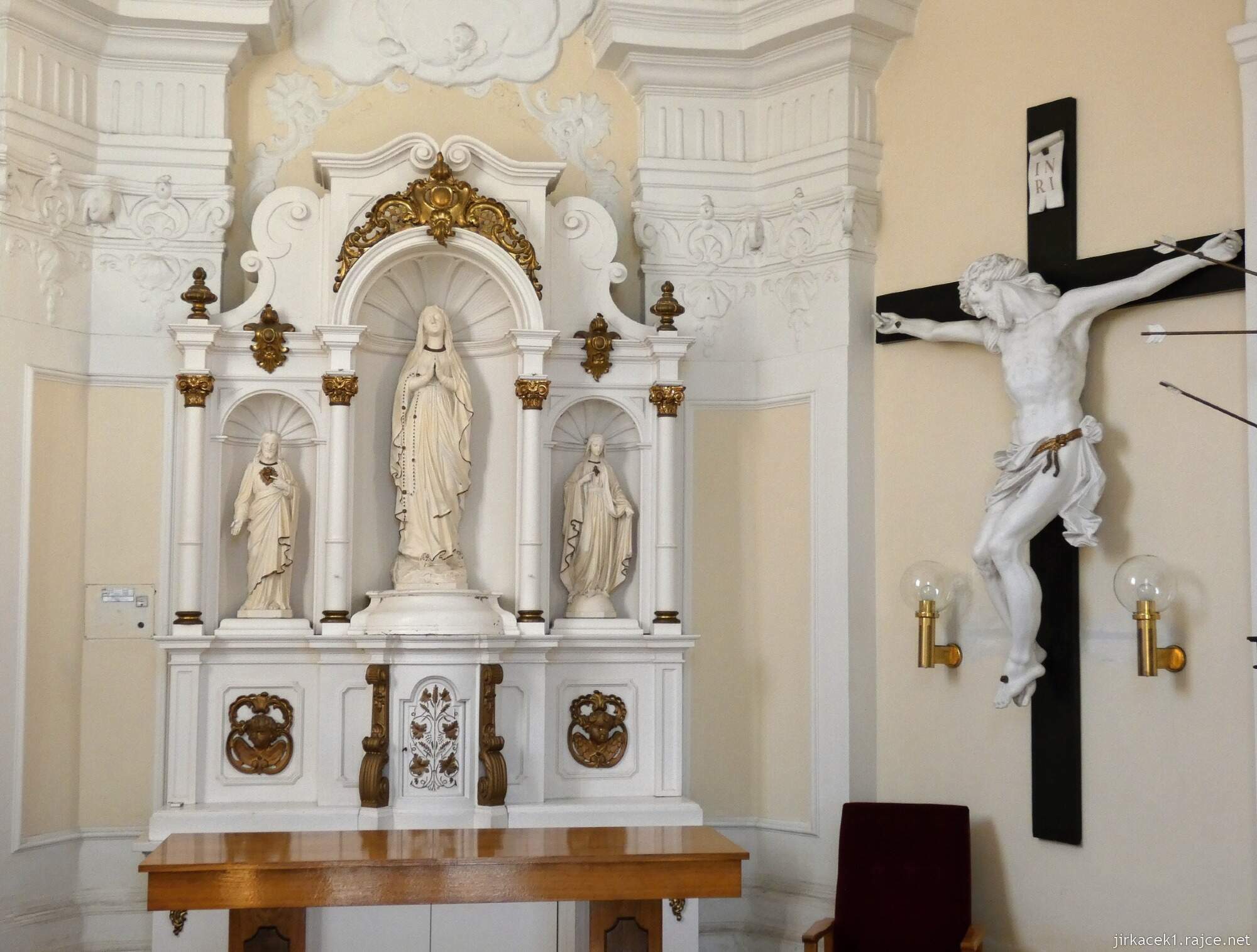 A - Kožušany - kaple sv. Anny 021