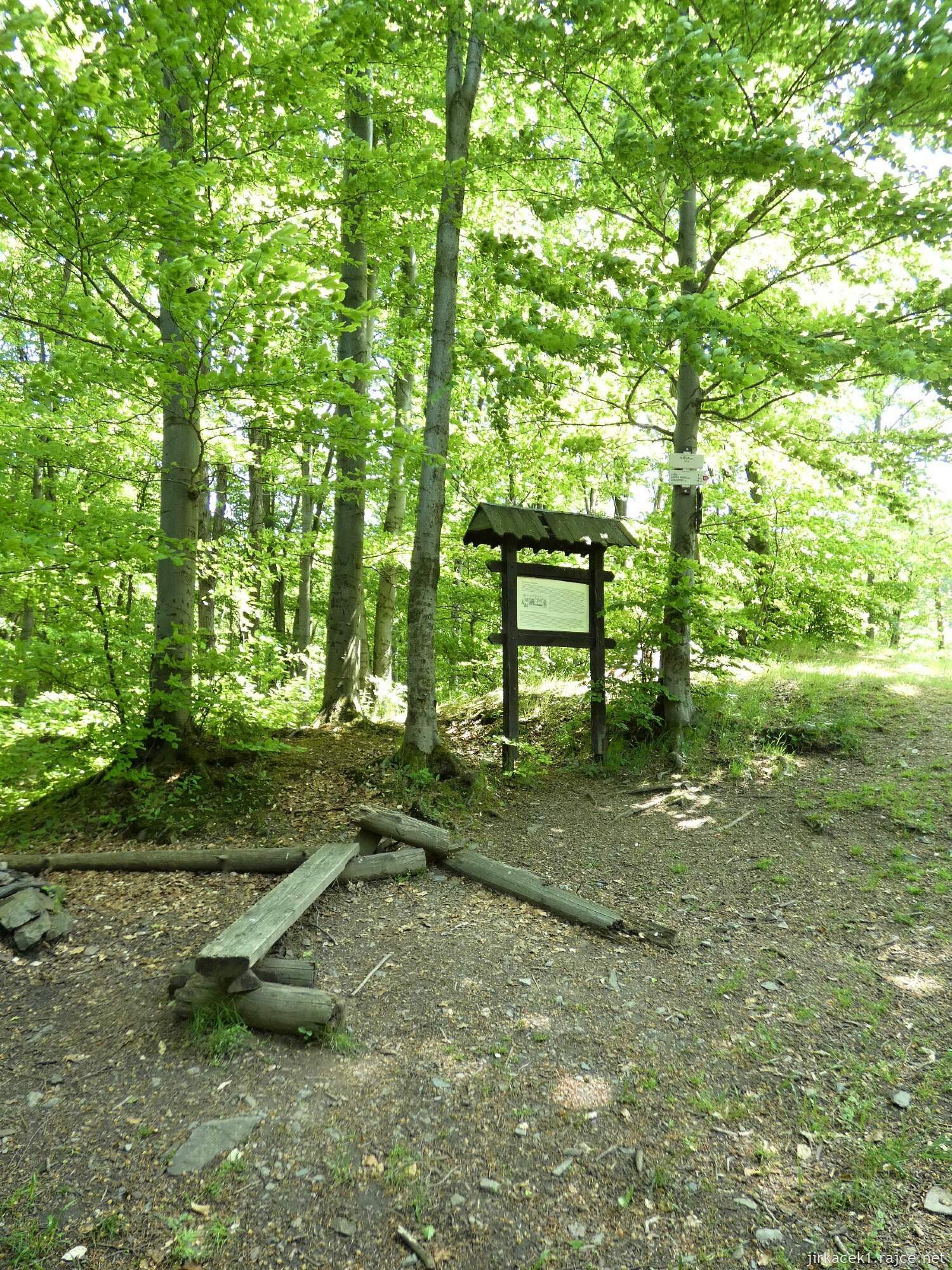 I - cesta z hradu Vildštejn do Budišova nad Budišovkou 018