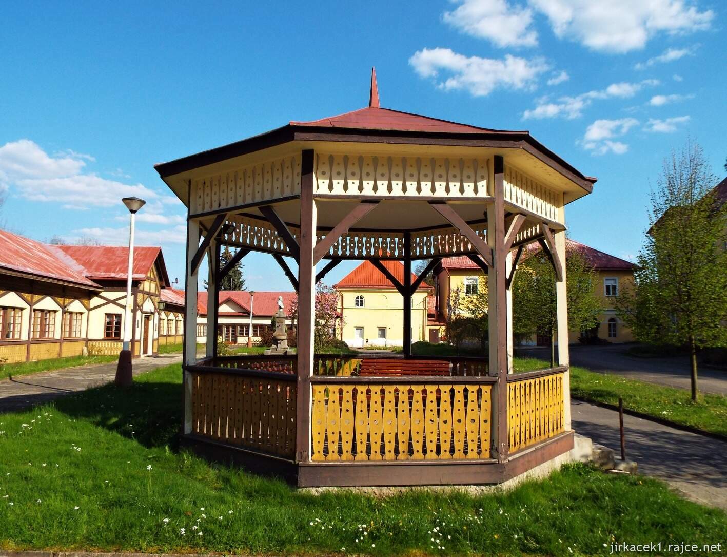 34 - lázně Sedmihorky 12 - altán