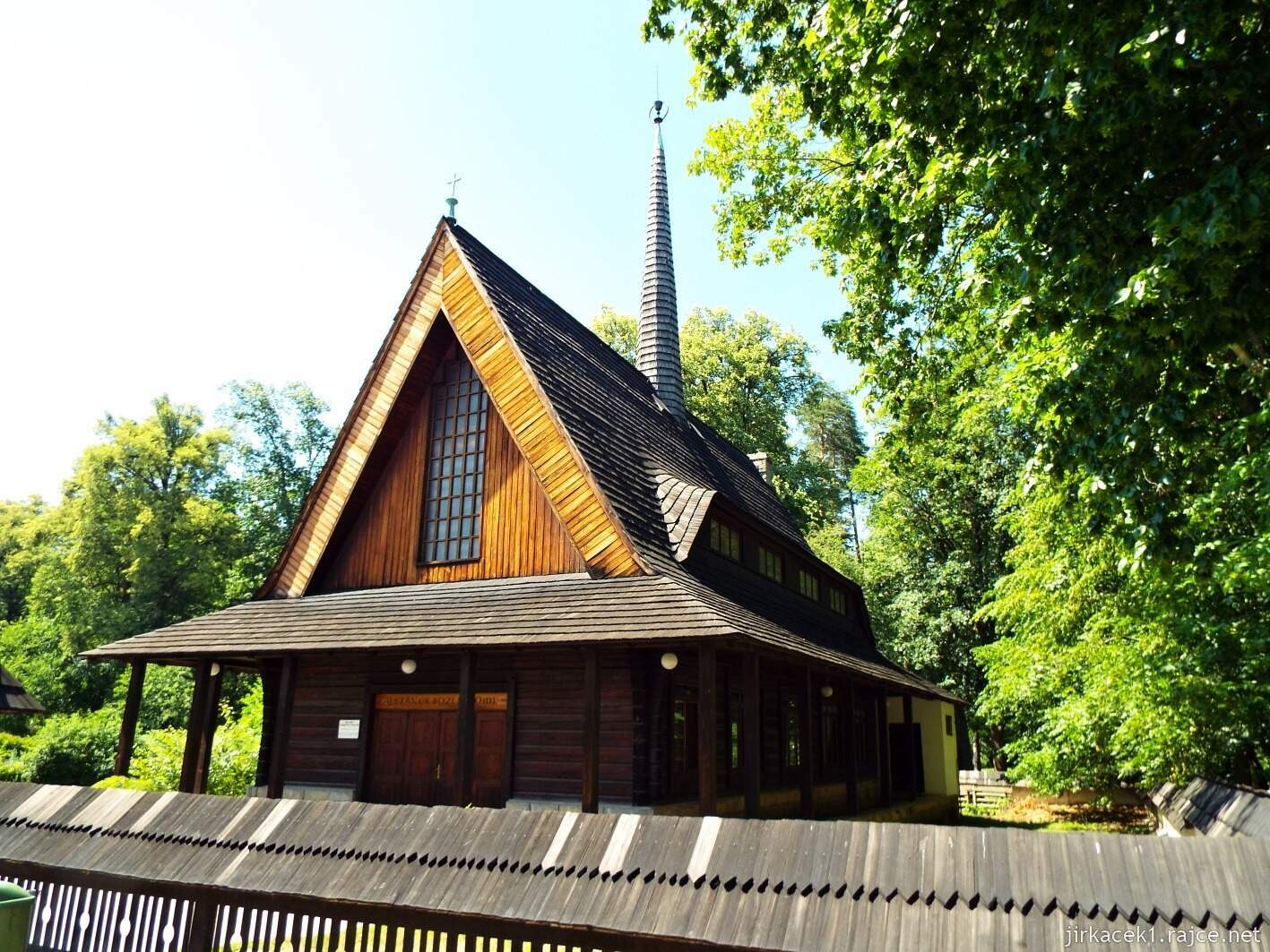 006 - Rožnov pod Radhoštěm - Evangelický kostel 01