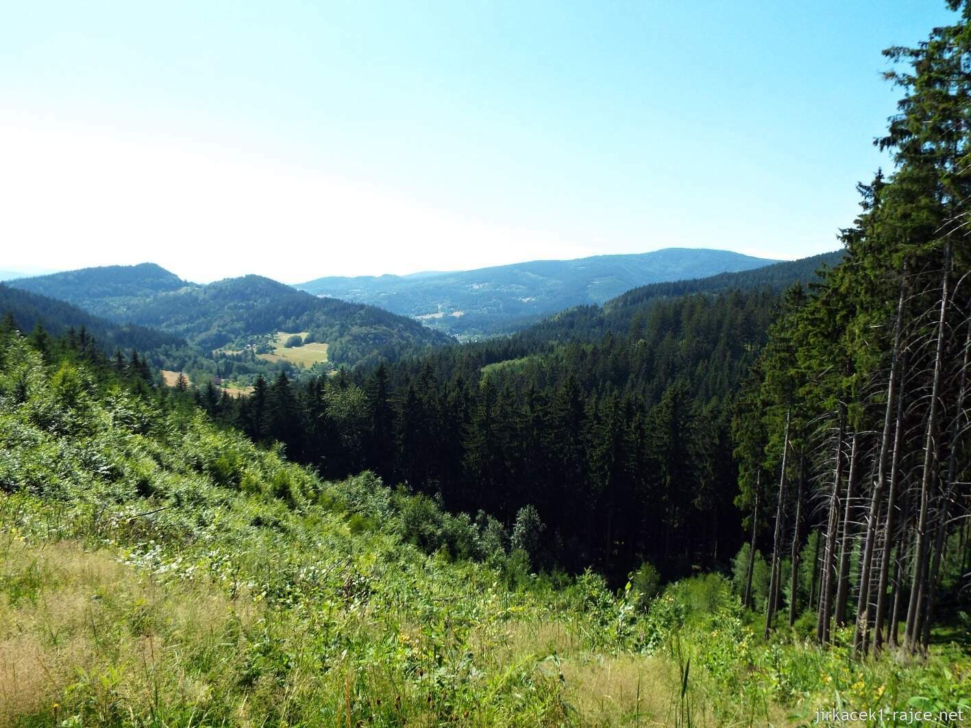 007 - Martiňák 10 - cesta na Martiňák po žluté a zelené - vyhlídkové místo
