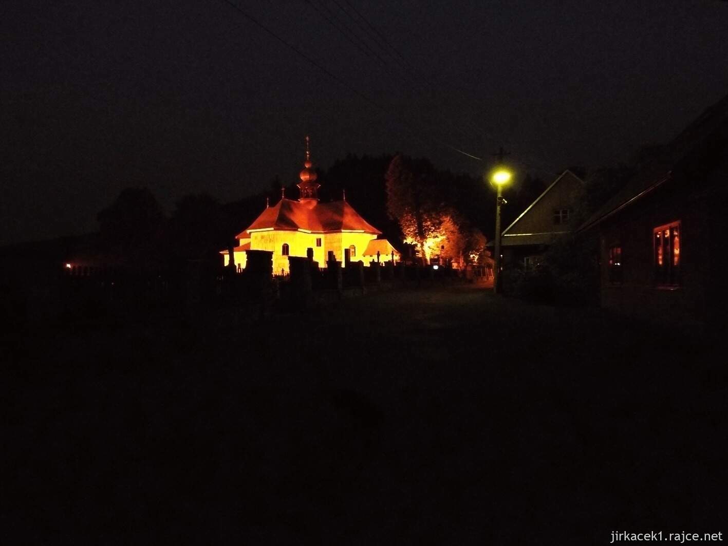 021 - Velké Karlovice - Kostel Panny Marie Sněžné 26 - v noci - kopie