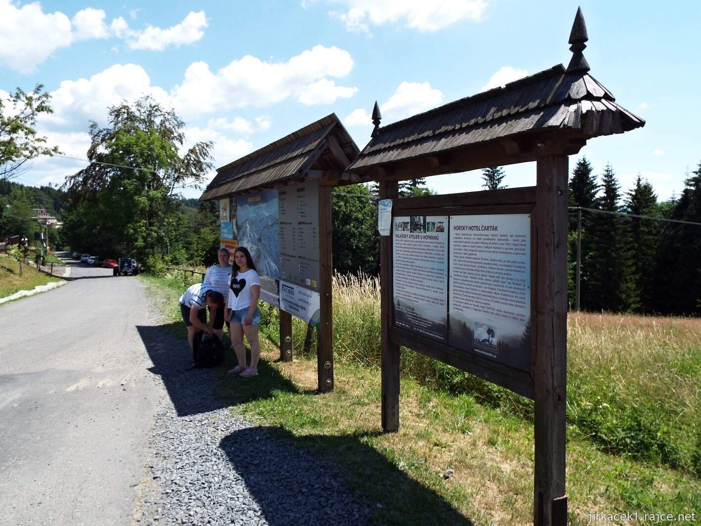 008 - Soláň 04 - informační tabule u hotelu Čarták