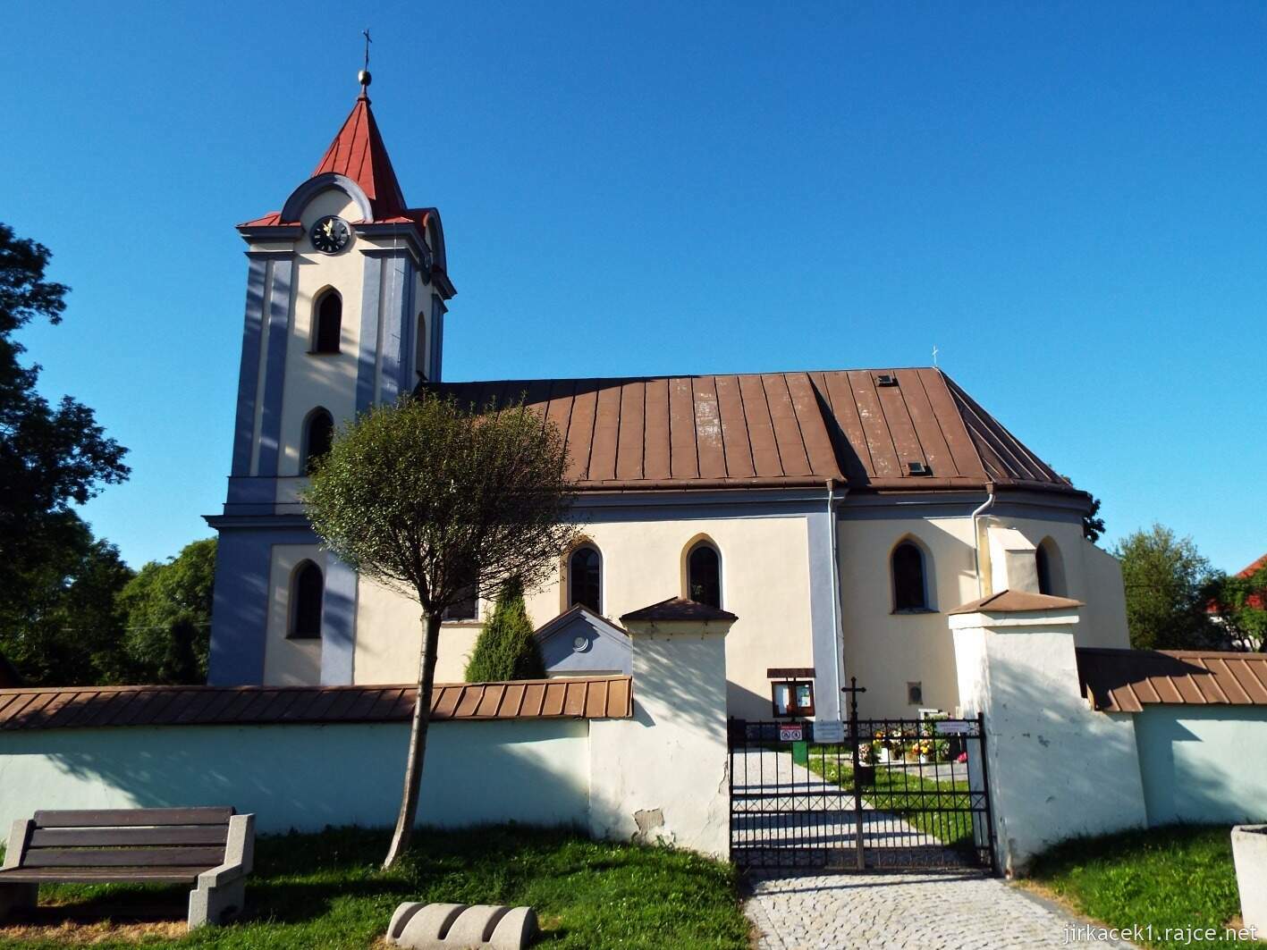 M - Roudno - Kostel sv. Michala Archanděla 01