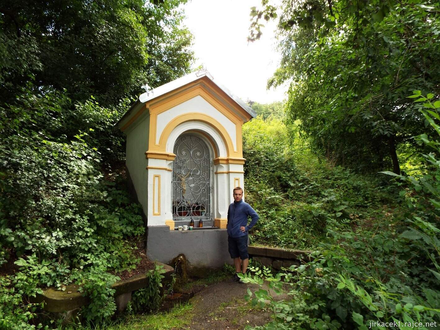 058 - Vsetín - kaple a studánka U svatého obrázku v Nepřejově 01