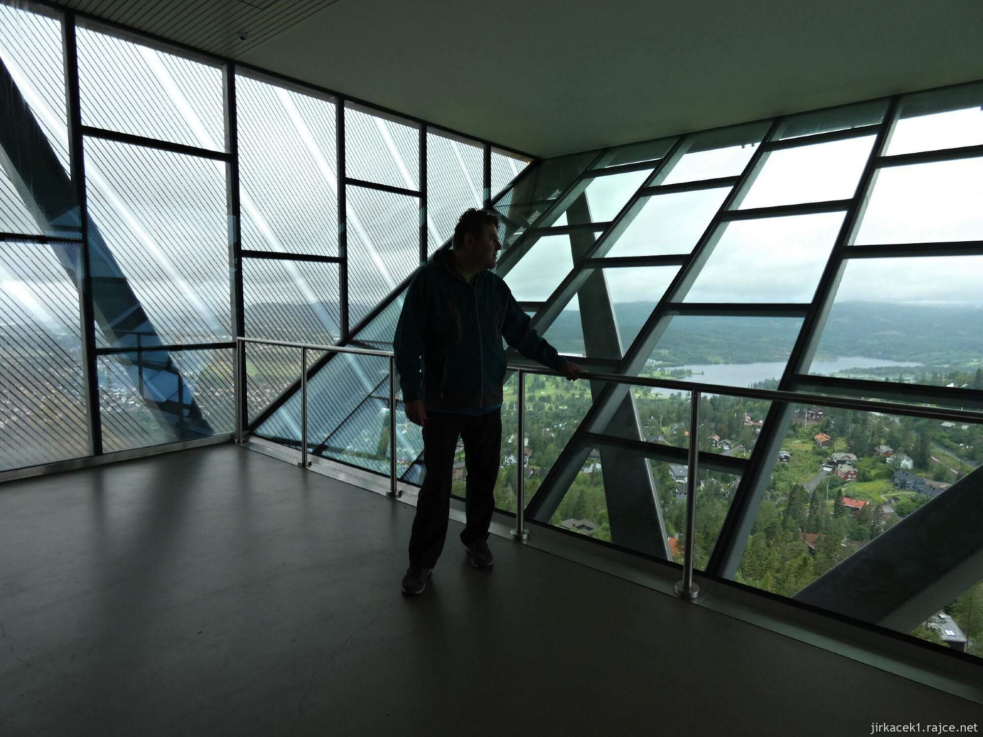 2a - Holmenkollen - skokanský můstek a vyhlídka 042