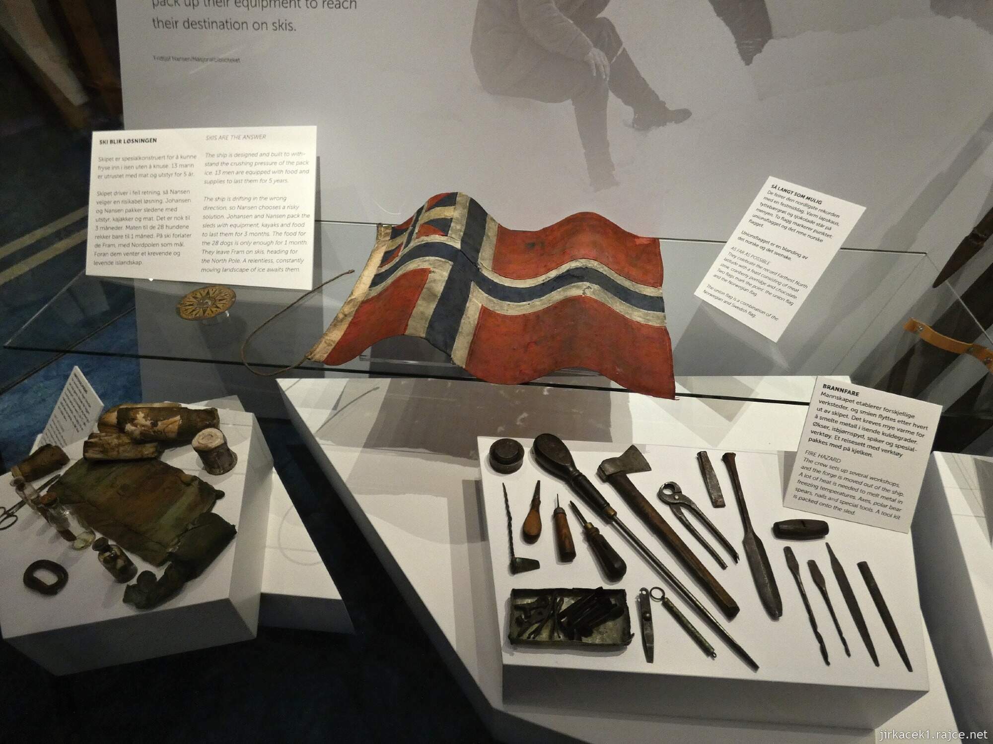 2b - Holmenkollen - Ski muzeum 045