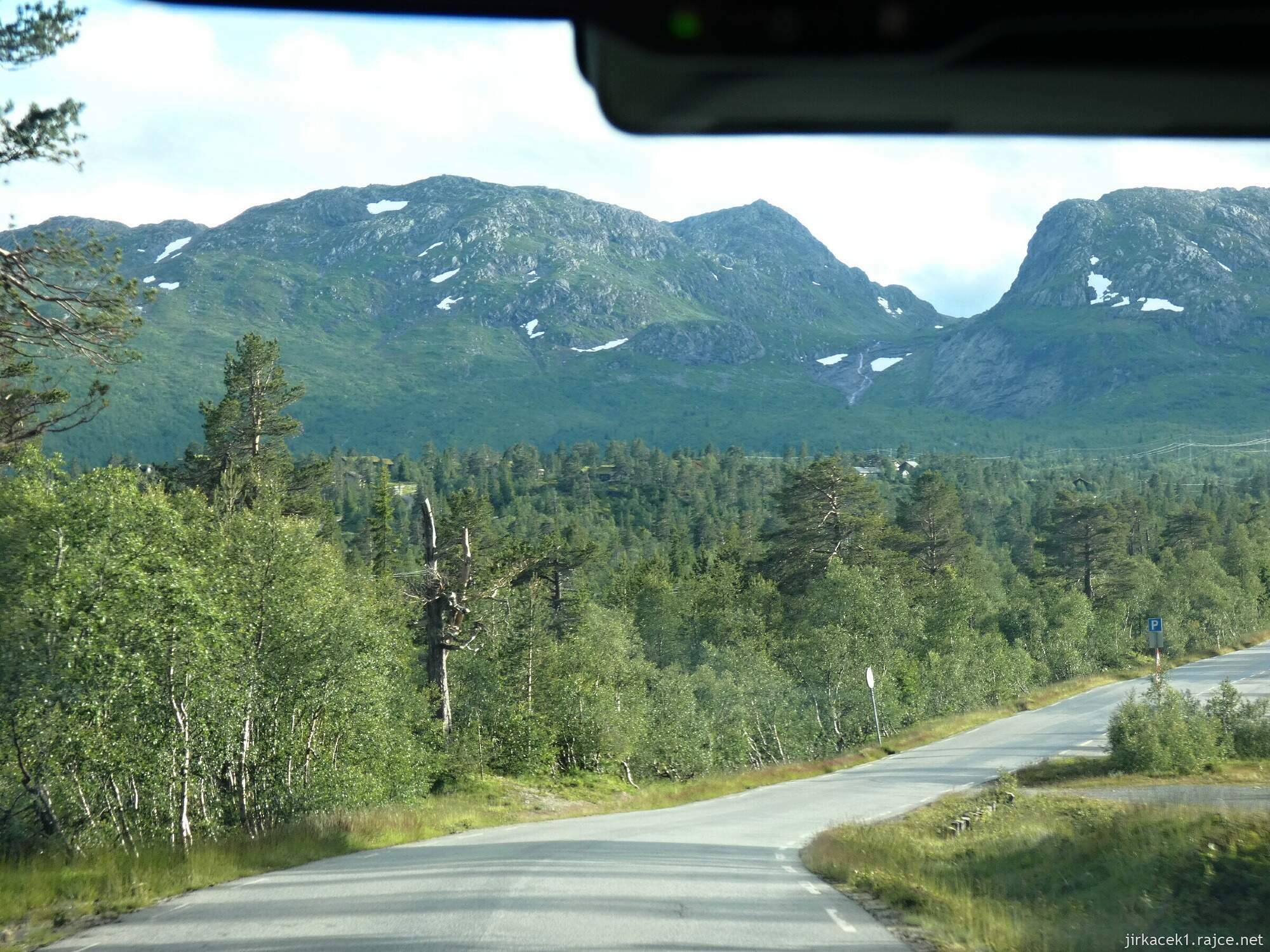 2h - cesta od vodopádu Nedrebøfossen na ubytování v Rysstadu - Sølvgarden Cottages009