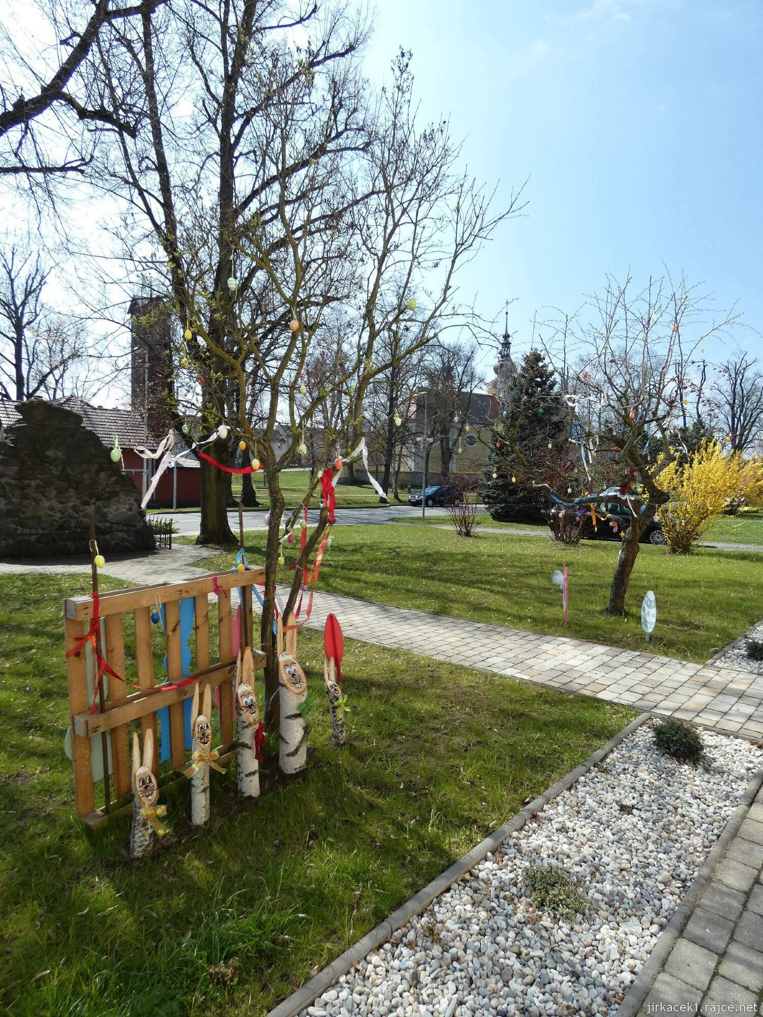 I - Pivín - Obecní úřad, pomník obětem 1.sv. války a hasičská zbrojinice 001