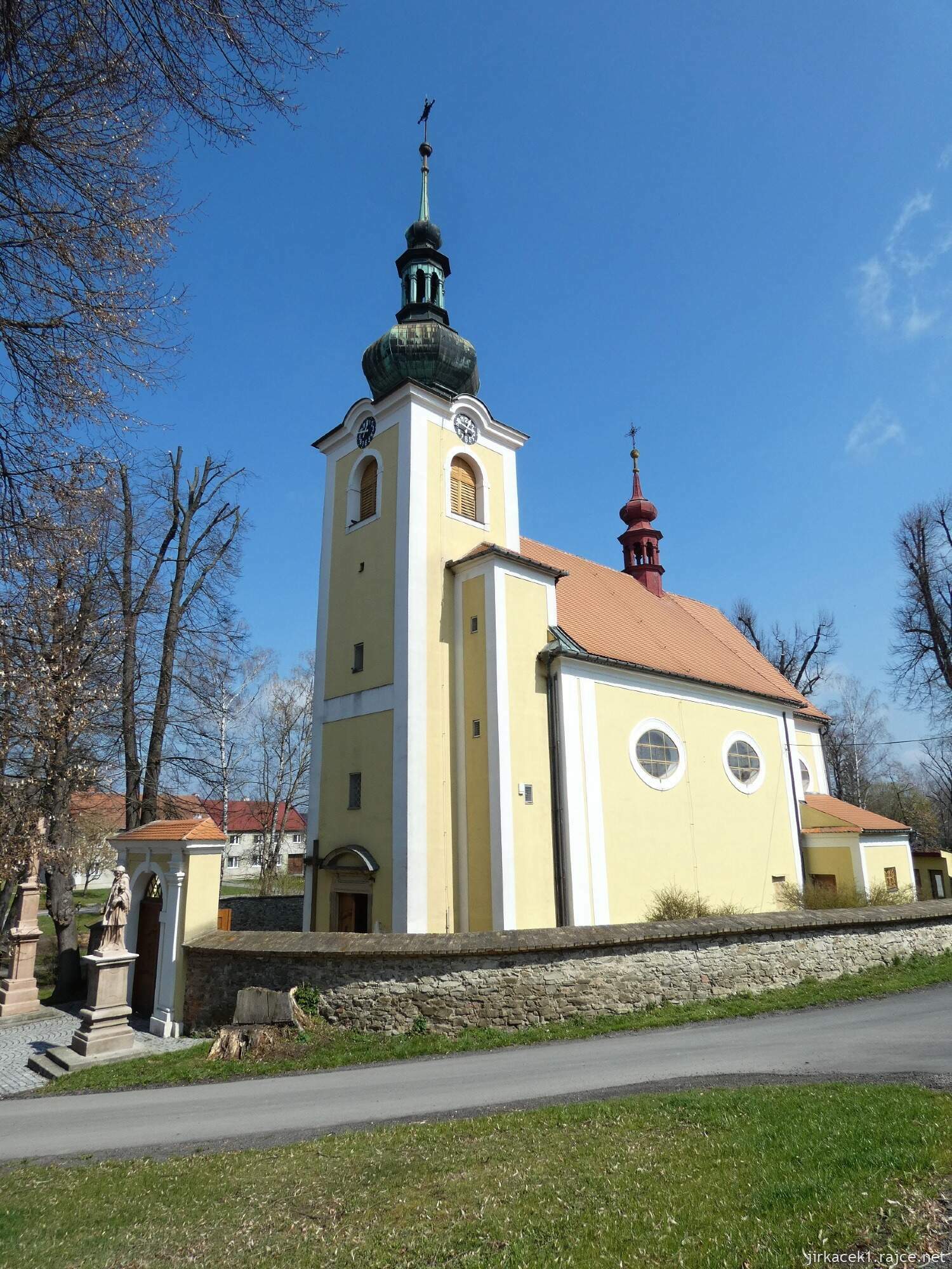 J - Pivín - kostel sv. Jiří 015