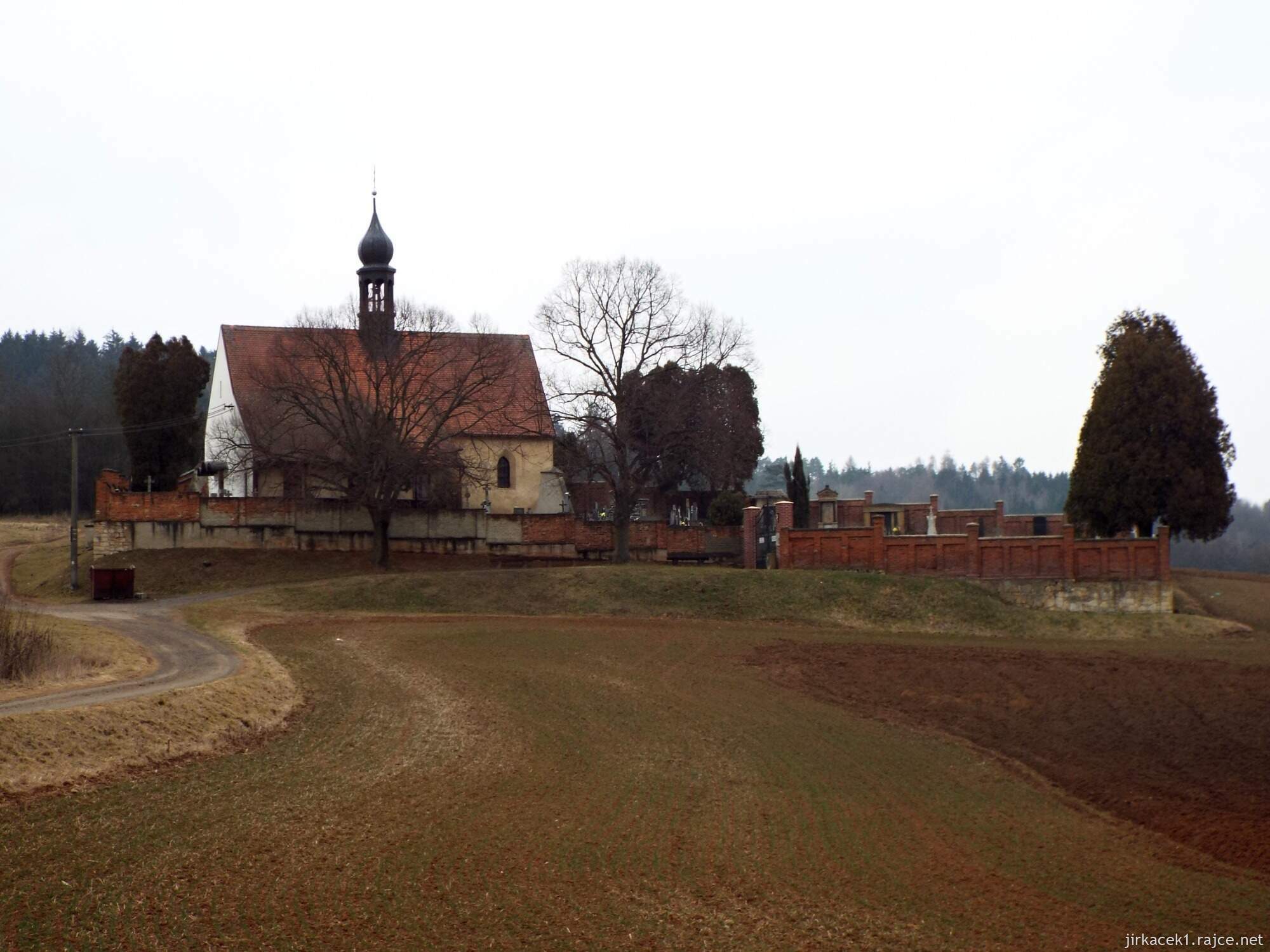 12 - Jevíčko - Kostel sv. Bartoloměje 23 - pohled z dálky