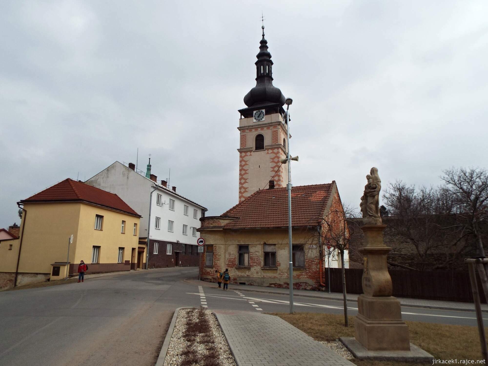 07 - Jevíčko - Městská věž a hradby 12 - Sousoší sv. Anny Samotřetí