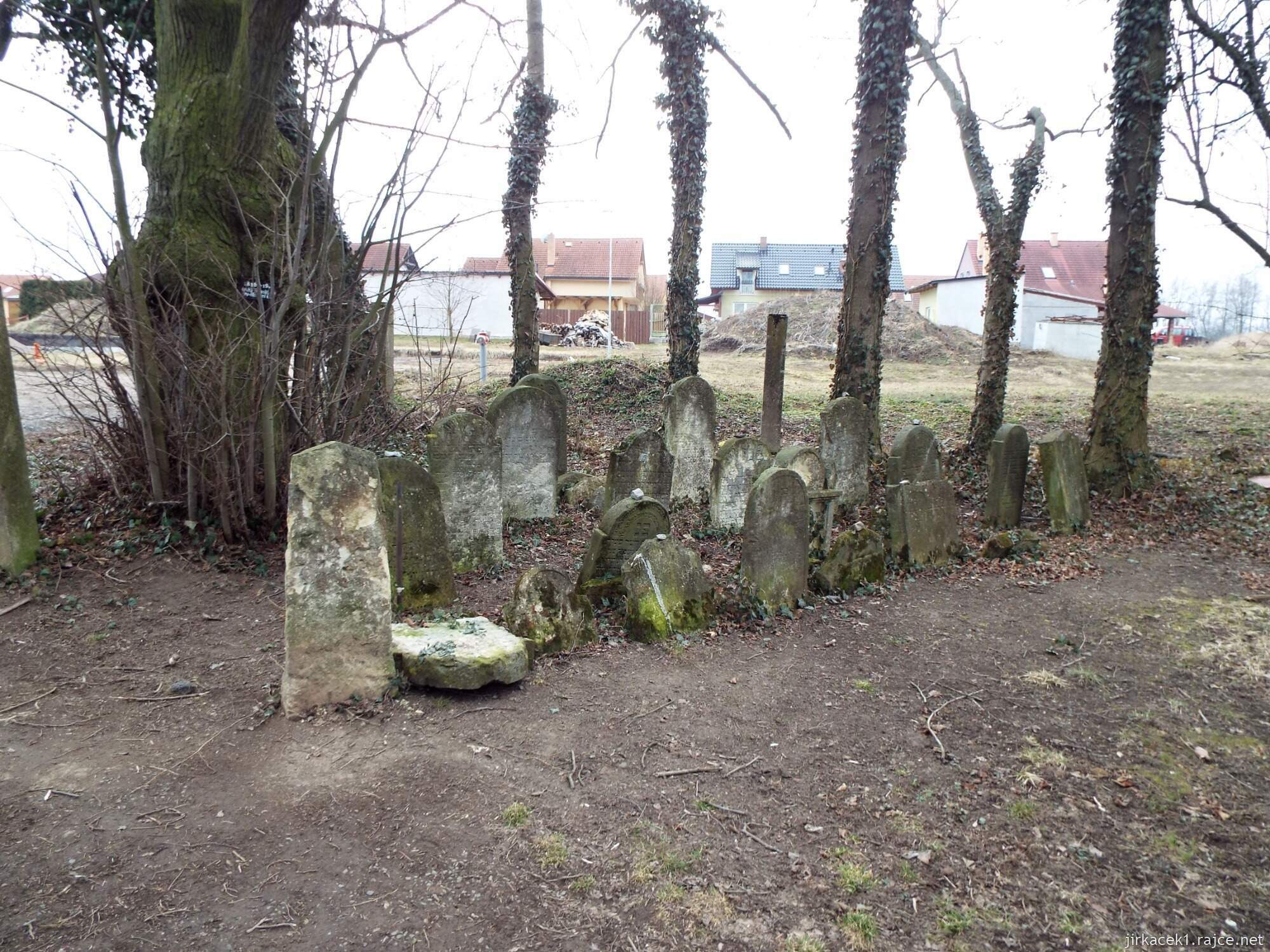 11 - Jevíčko - židovský hřbitov 04