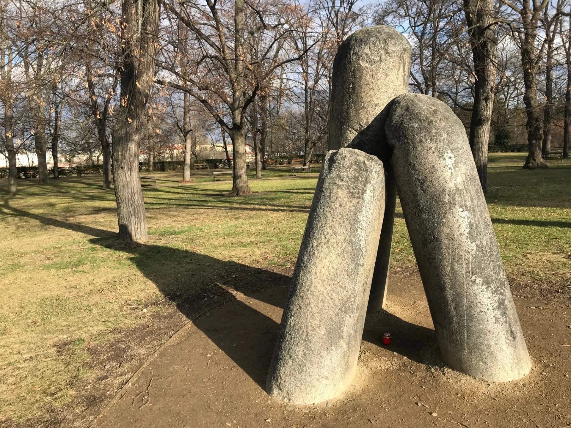 Čertovy sloupy na Vyšehradě