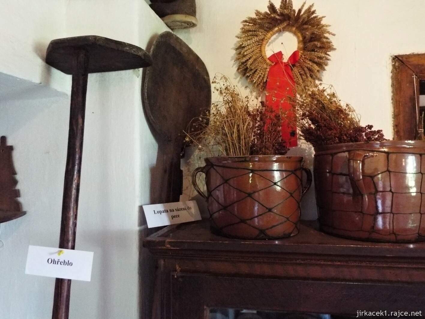 022 - Velké Karlovice - muzeum 31 - valašská kuchyně s původním vybavením