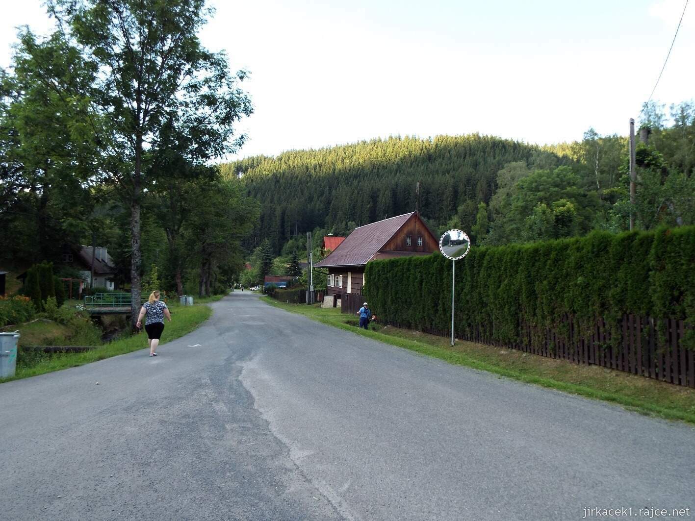 033 - cesta ze Štrčkové do Karlovic 16