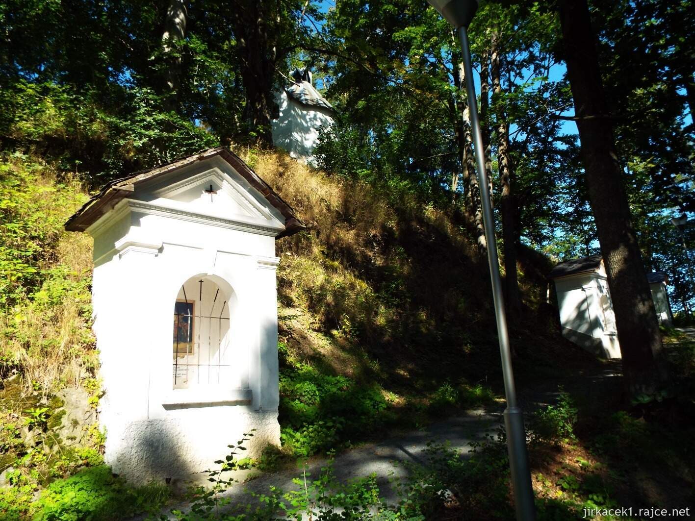 C - Moravský Beroun - Křížový vrch 22 - křížová cesta a kaple