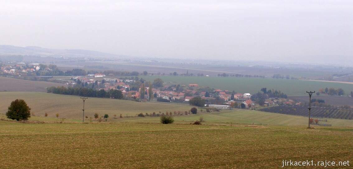 Dobrochov - rozhledna Štátula na kopci Předina