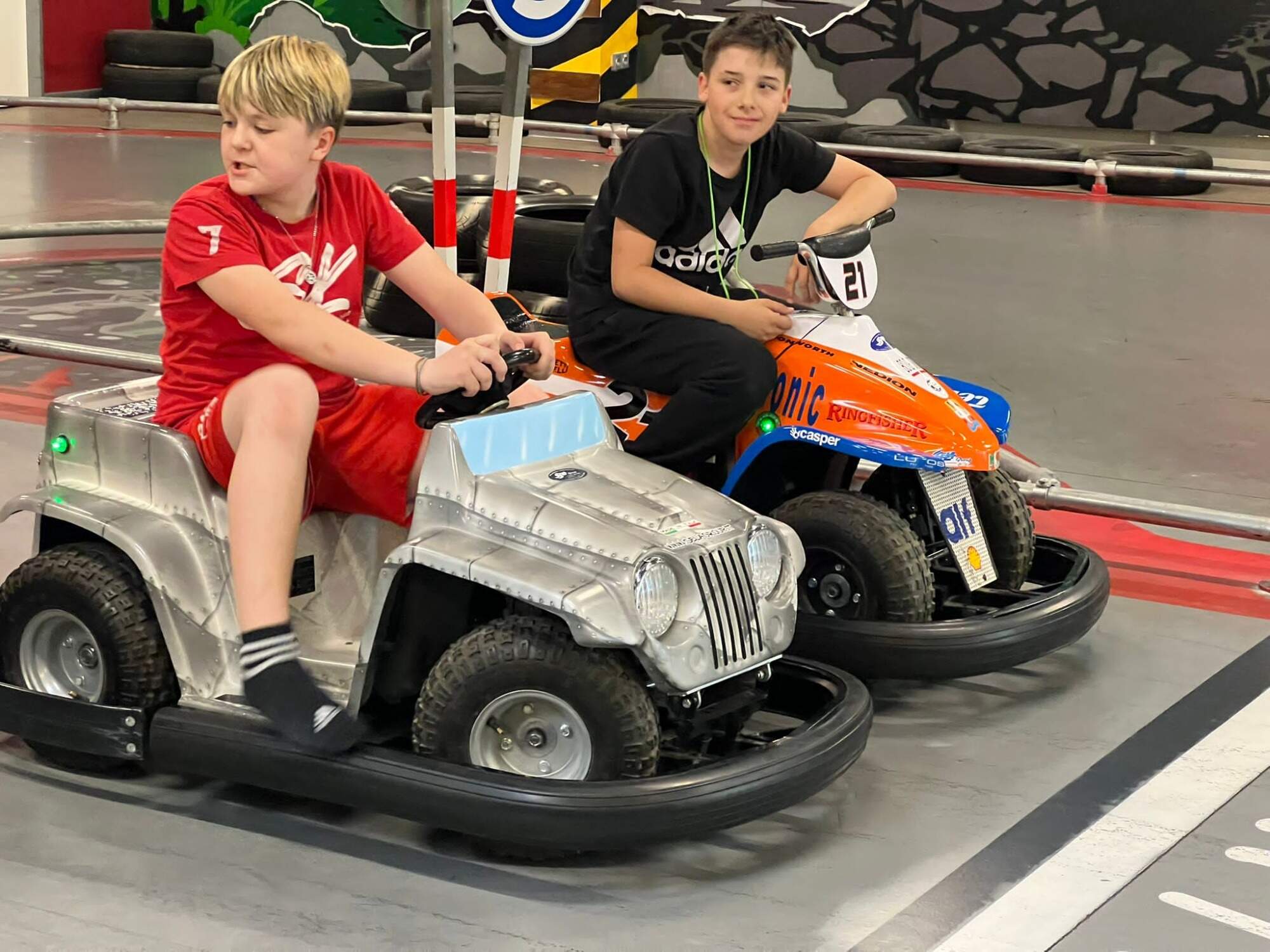 Turisťák RBINSON ostrov zábavy Turisťák RBINSON ostrov zábavy