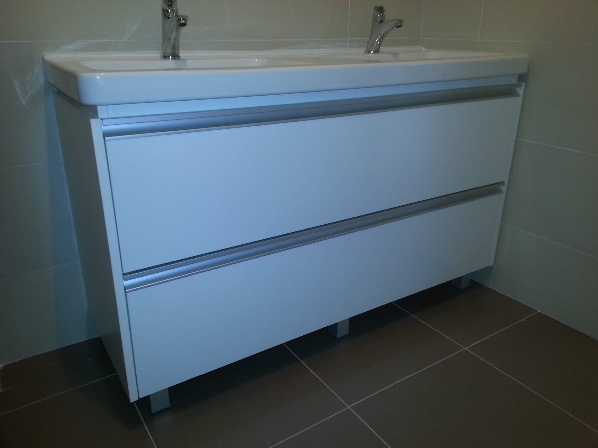 idnes rajce !bathroom Koupelnový nábytek :: Truhlářství Dittrich